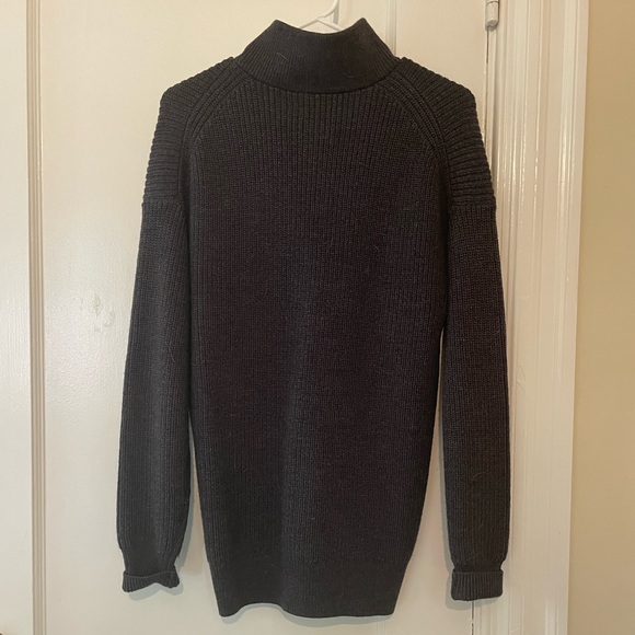 Wilfred Free by Aritzia full-zip oversized knit sweater in an XS - Picture 2 of 3